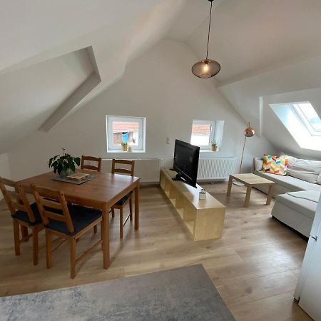 Helle 2 Zi. Wohnung Naehe Flughafen Muenchen Haimhausen  Luaran gambar