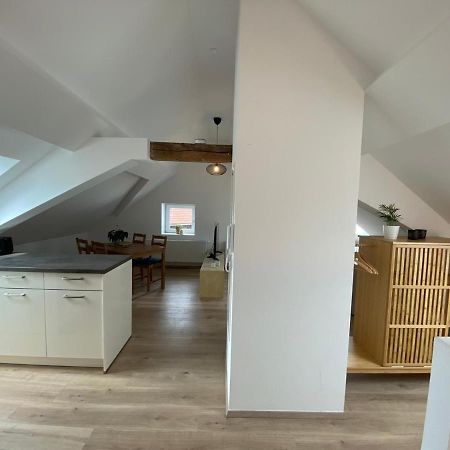Helle 2 Zi. Wohnung Naehe Flughafen Muenchen Haimhausen  Luaran gambar